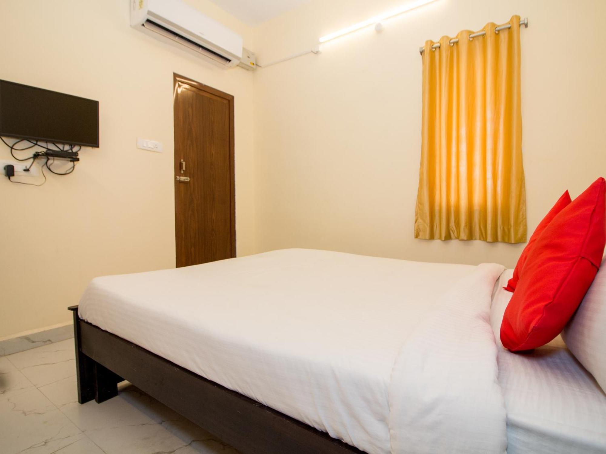 Pearl Suites, Tirupati Eksteriør bilde
